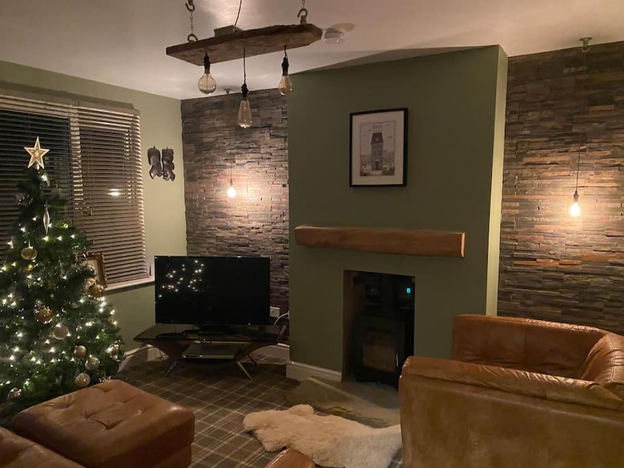 Lovely Semi-Beach 2X Pubs -5 Min Walk-Pets Welcome-Parking-Garden Scalby  Exteriér fotografie